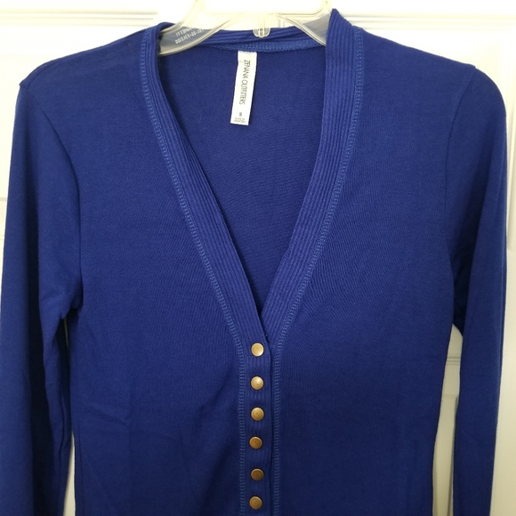 Zenans NWOT V Neck Snap Front Cardigan S - Picture 4 of 9